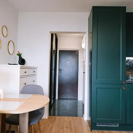 - View, Parks Nearby By Rentujemy *